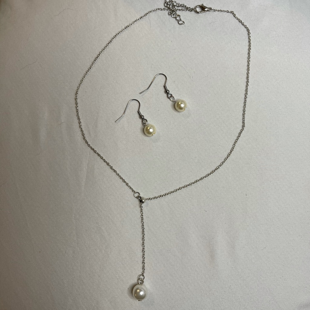 Pearl Lariat Necklace With Pearl Earrings